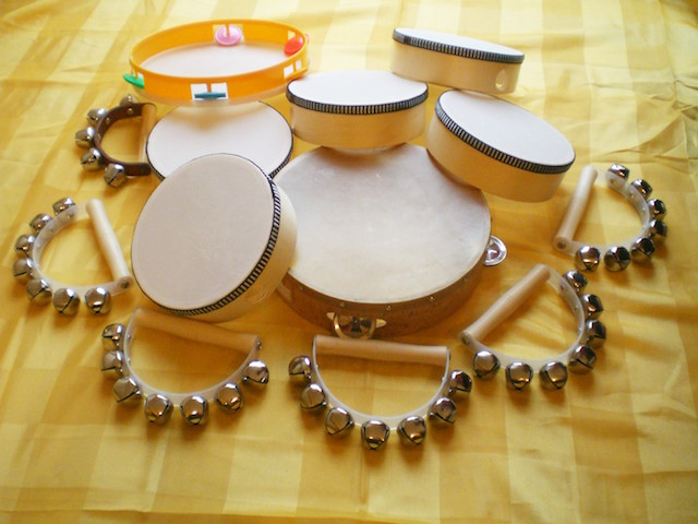 Handtrommel/Glockenkranz
